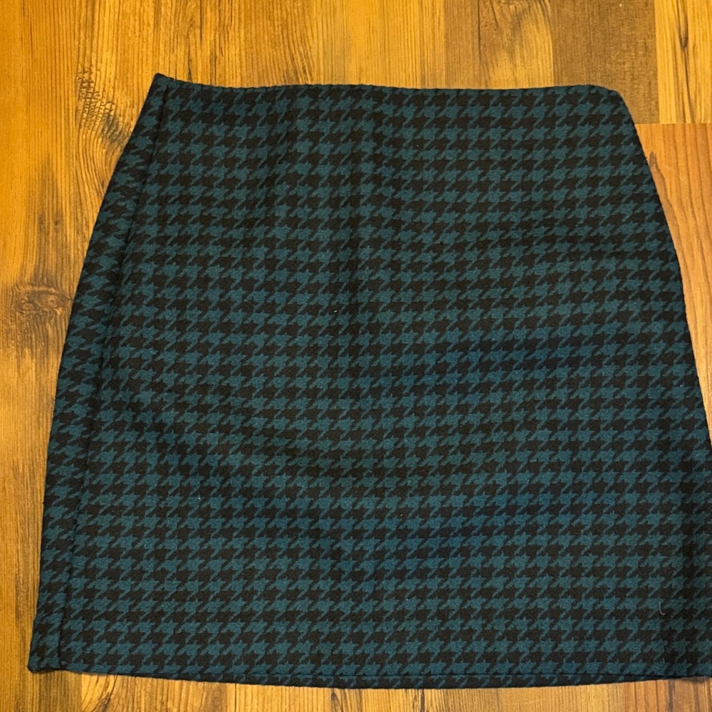 LOFT Black and Blue Houndstooth Pencil Skirt